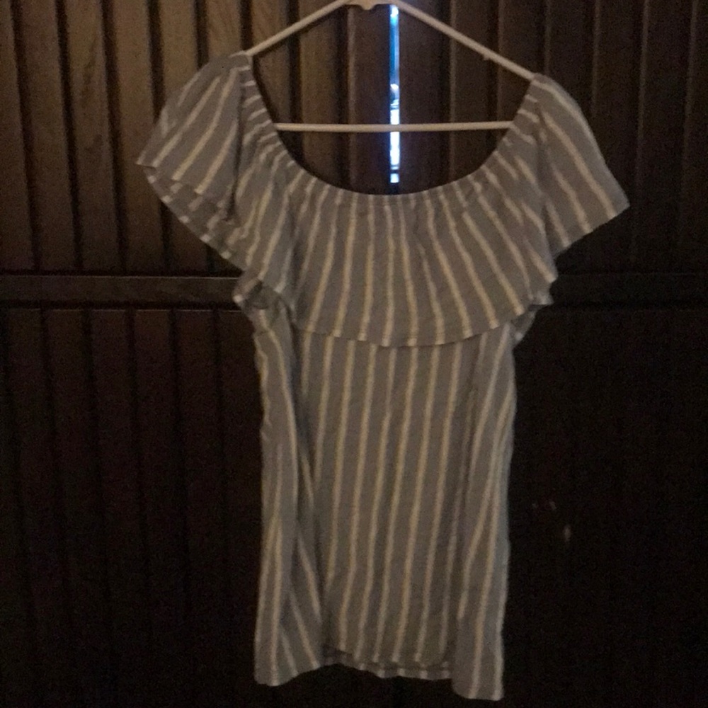 Old navy top.